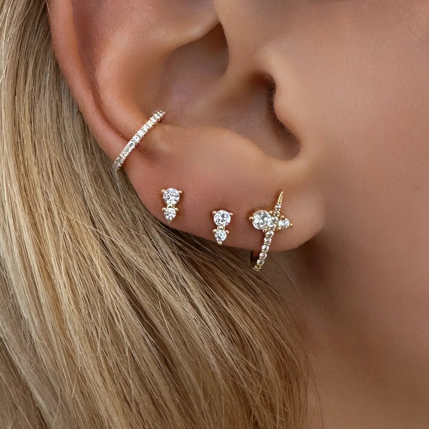 RADIANCE CURVED DIAMOND STUD EARRINGS