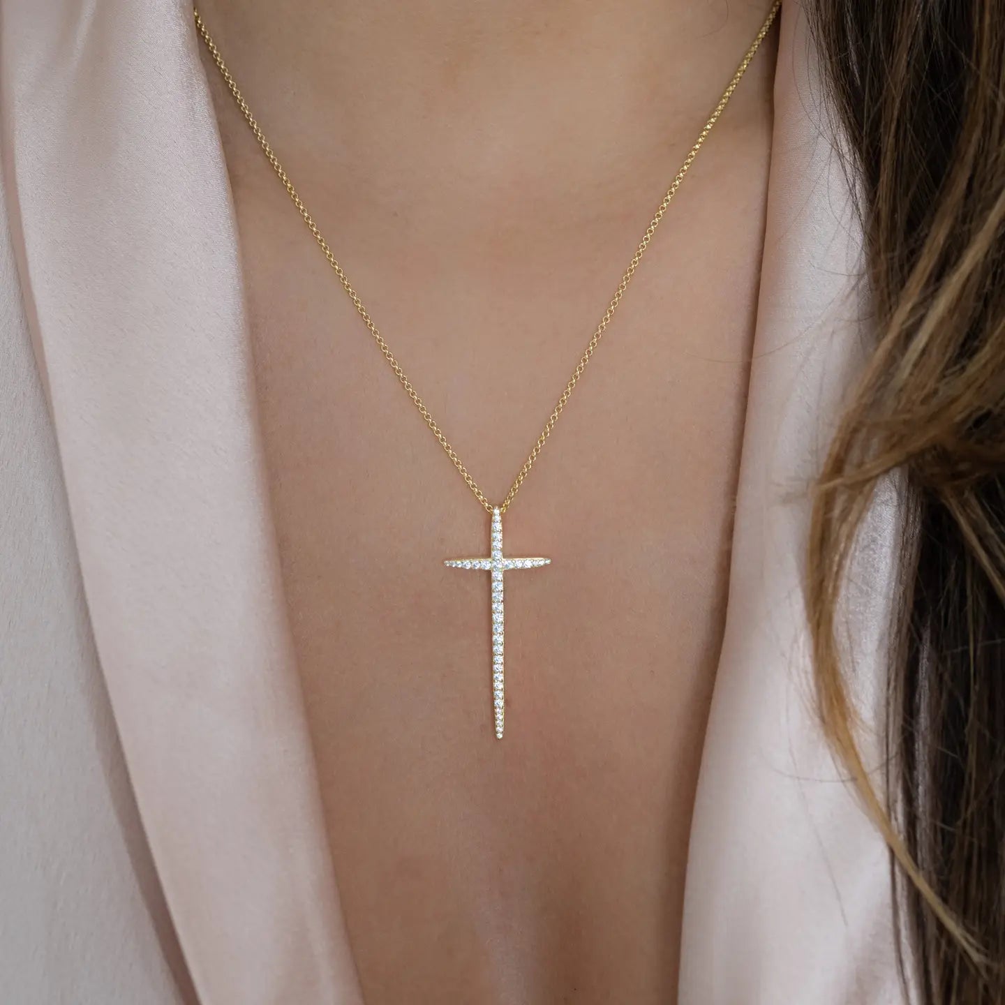 MADONNA JUMBO CROSS NECKLACE