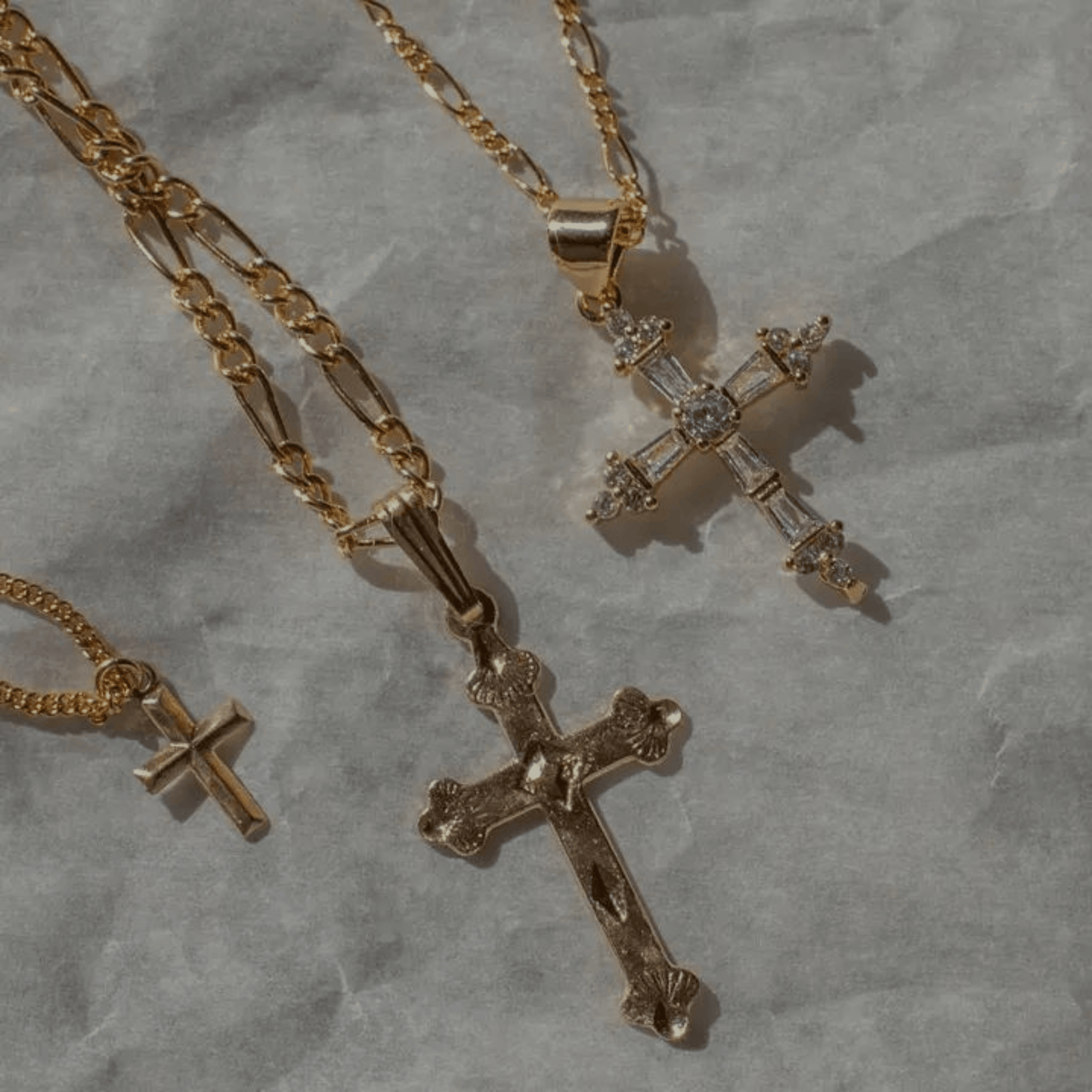 THE ANGELINA MINI CROSS NECKLACE - GABRIELLA MARIE